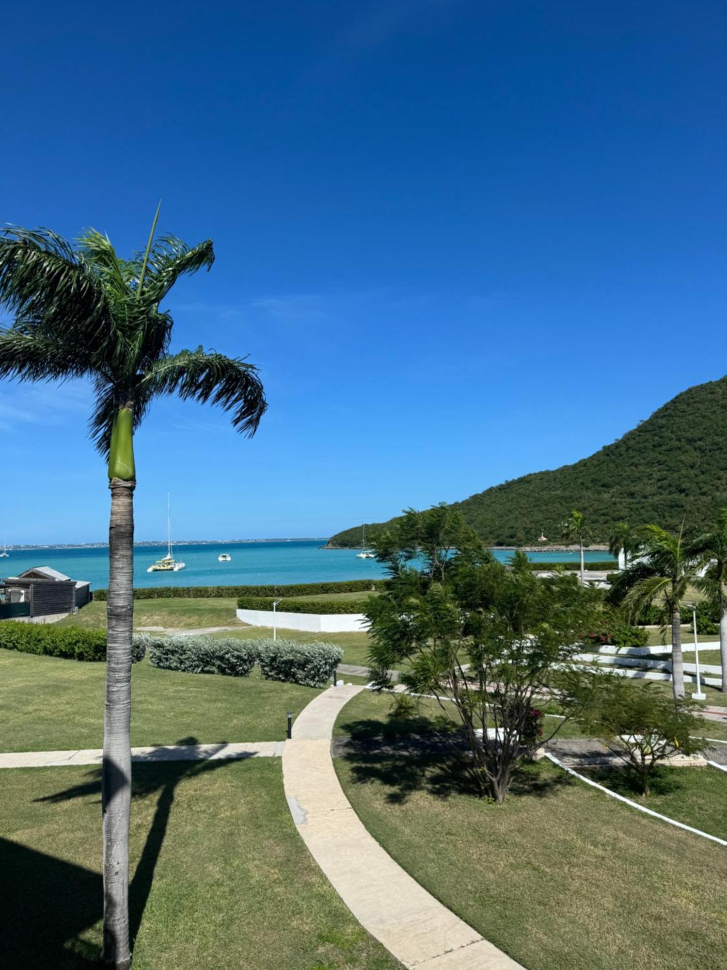 Le Domaine Anse Marcel Beach Resort Bagian luar foto