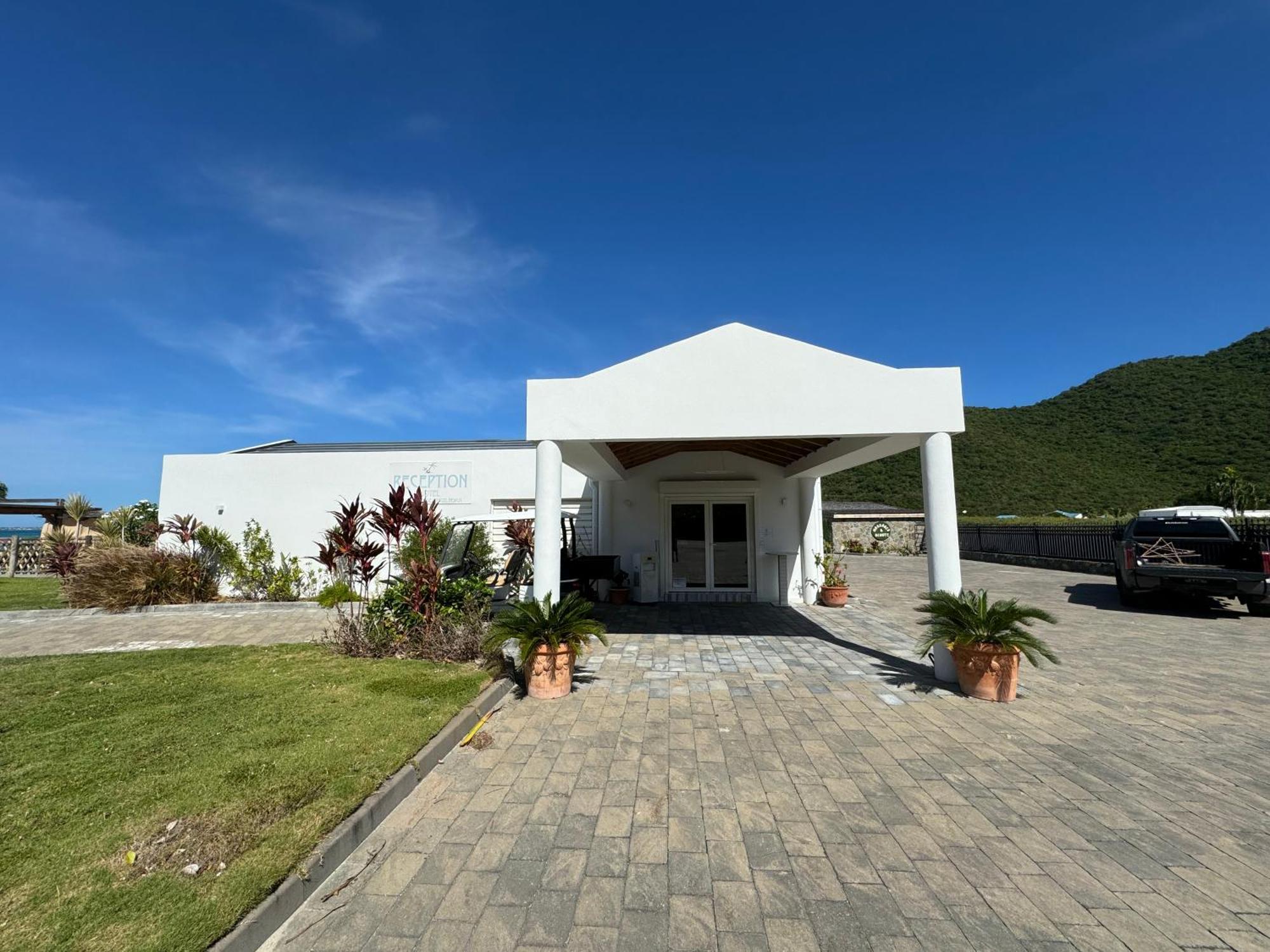 Le Domaine Anse Marcel Beach Resort Bagian luar foto